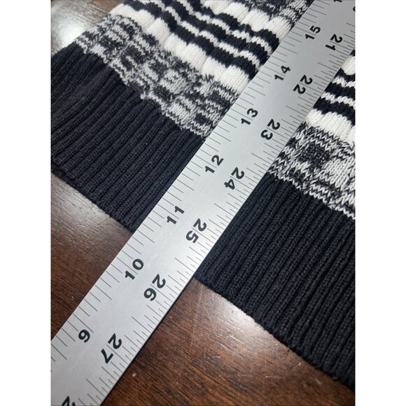 Croft Barrow Women's Size L Pullover Long Sleeve V Neck Knit Sweater Black White - Picture 6 of 7